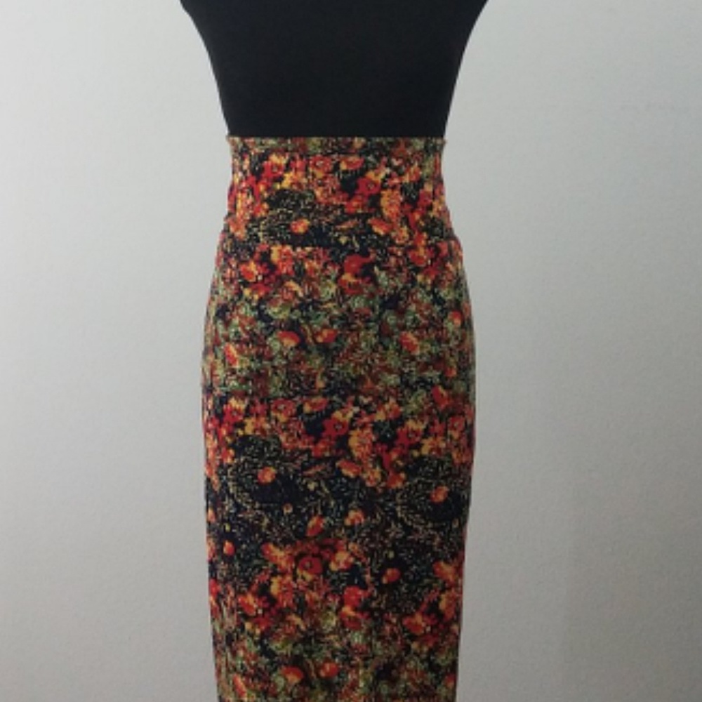 NWT 2XL LuLaRoe Floral Cassie Pencil Skirt